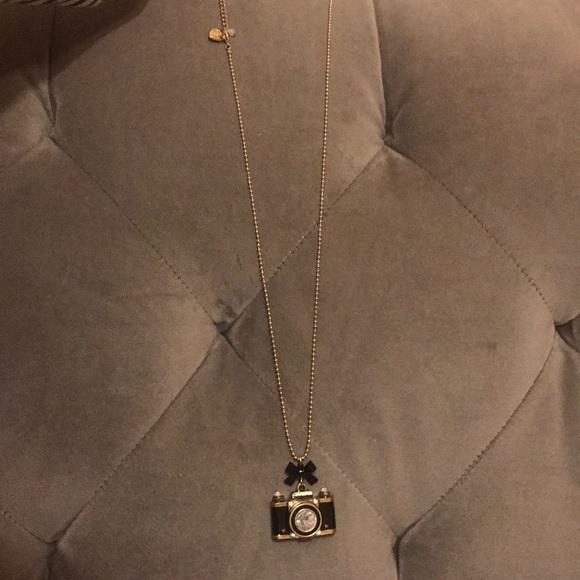 Betsy Johnson Camera Necklace. - Picture 2 of 4